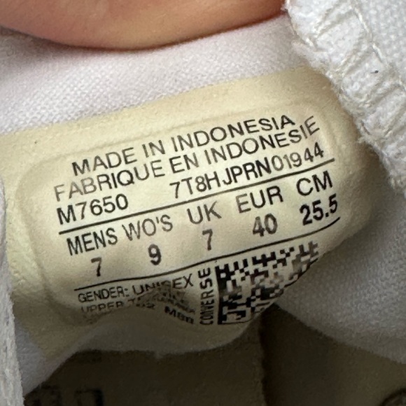 High Top White Converse - Picture 7 of 10